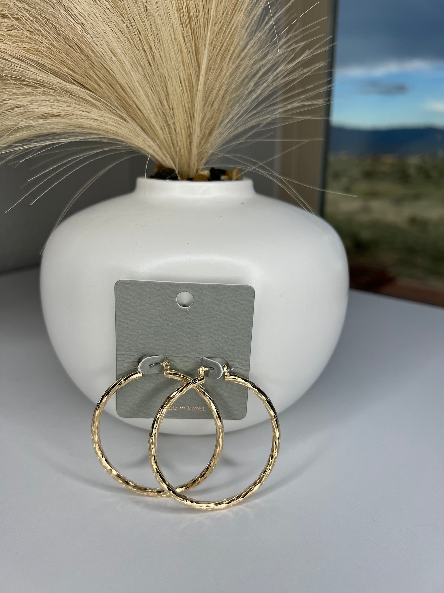 Hoop Earrings (2 Colors Available)