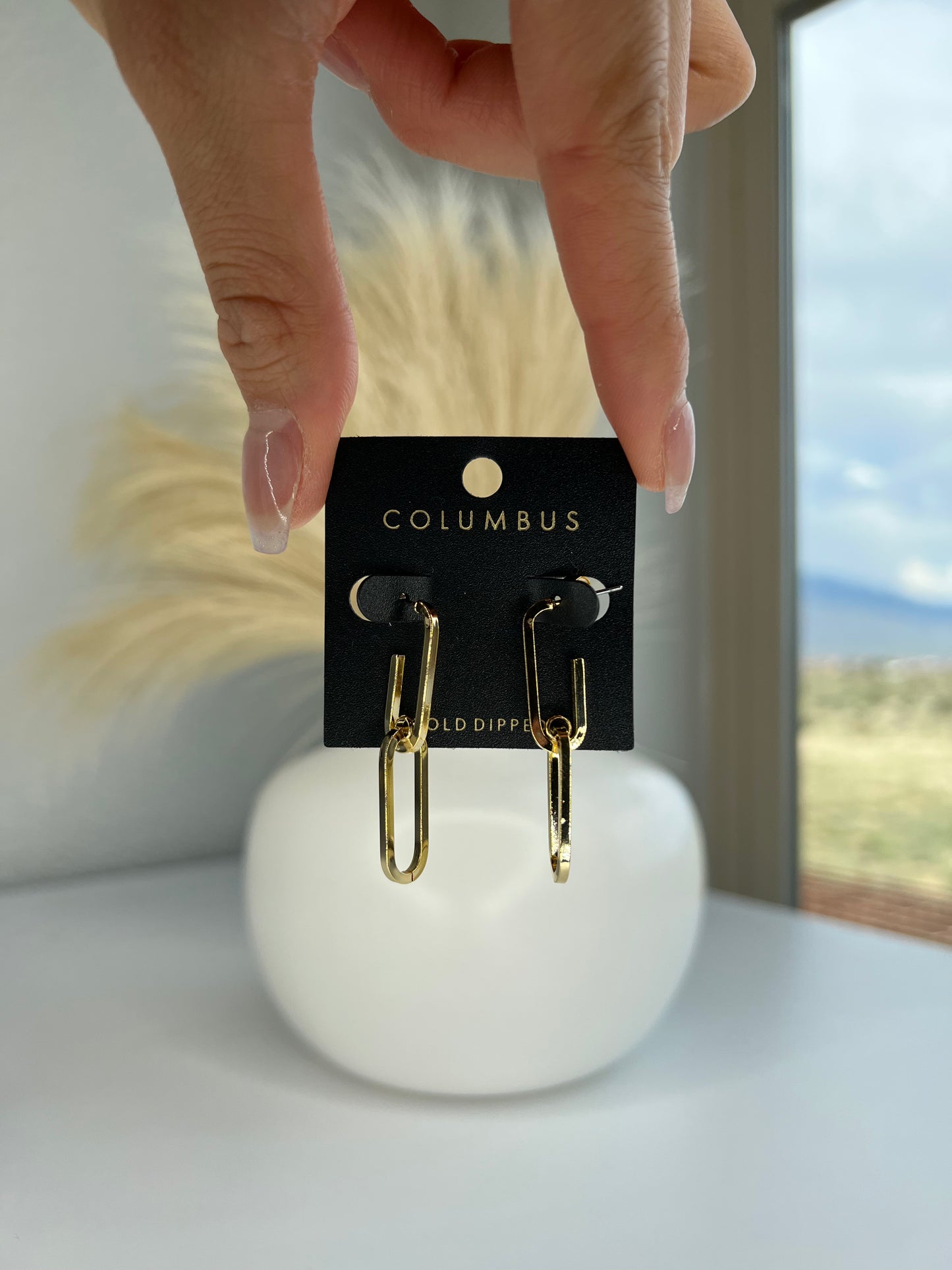 Link Earrings (2 Colors Available)