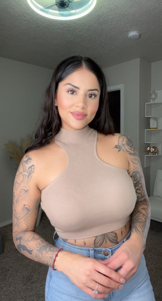 Soraya Sleeveless Turtleneck